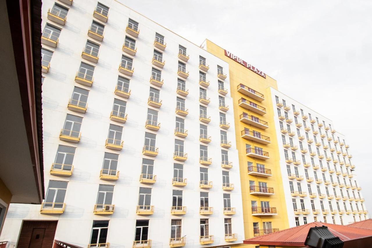 Hotel Grand 81 Фаридабад Экстерьер фото