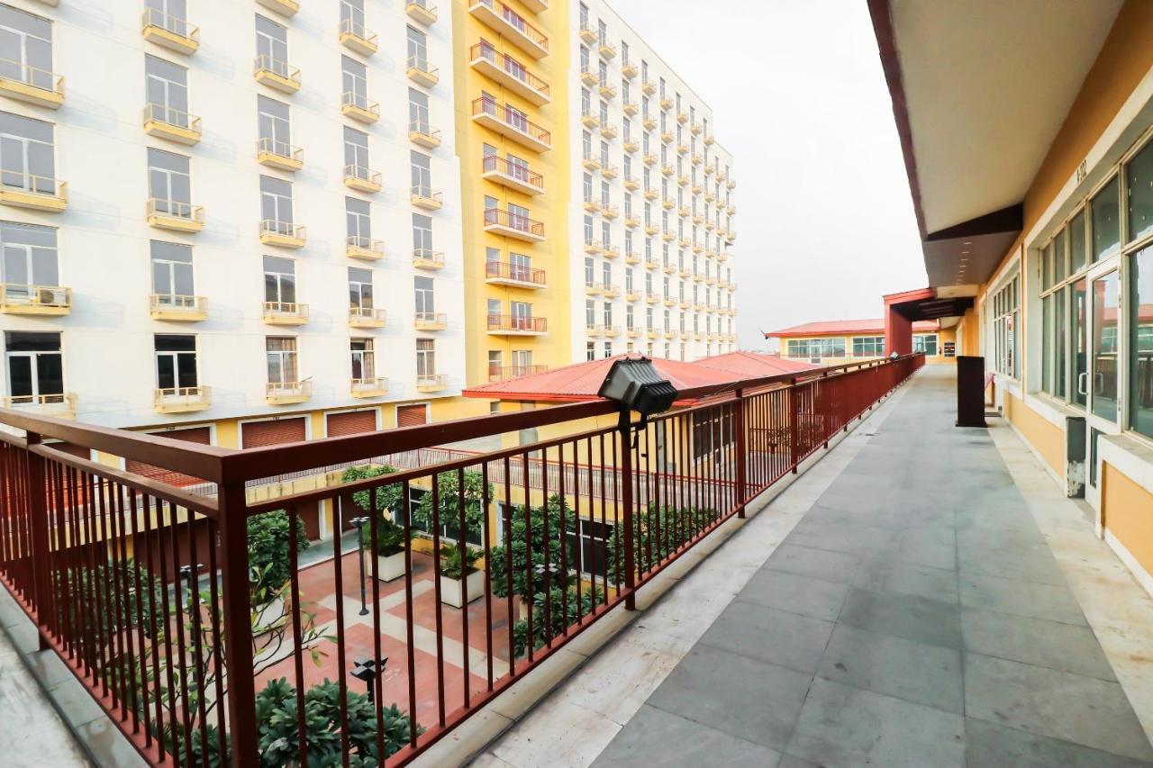 Hotel Grand 81 Фаридабад Экстерьер фото